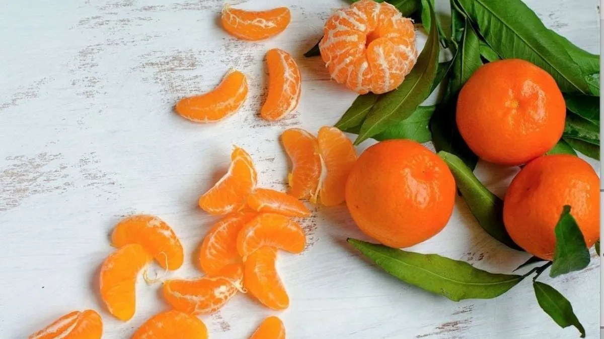 Descubre los sorprendentes efectos de la mandarina en tu cuerpo al anochecer.