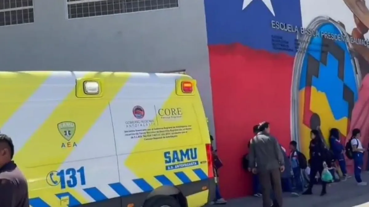 Evacuación en Calama: fuga de gas afecta a más de 80 personas en dos colegios.