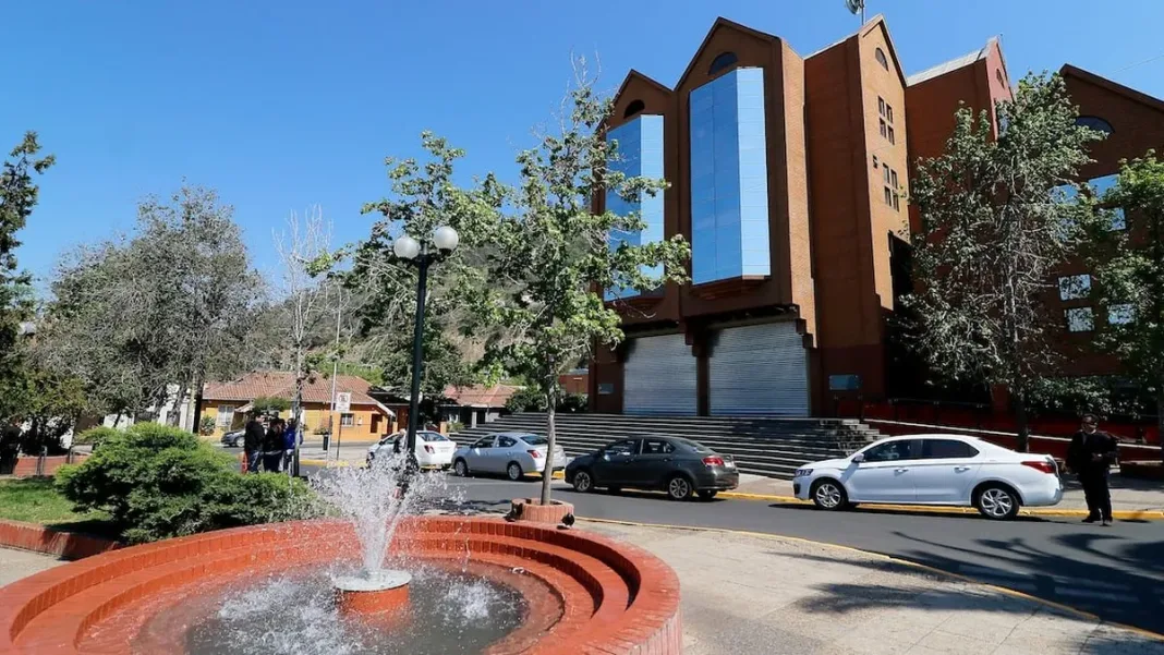 Canal 13 lidera el ranking global de marcas de TV abierta según Cadem.