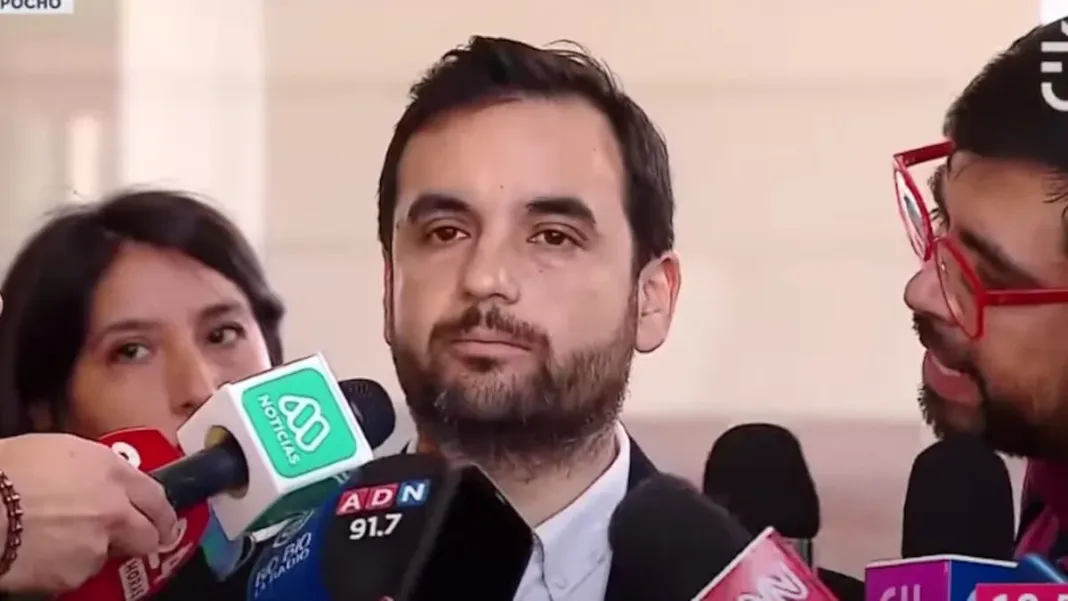 El Ministro de Justicia comenta sobre el traslado de Monsalve por amenazas recibidas. El Ministro de Justicia comenta sobre el traslado de Monsalve por amenazas recibidas.