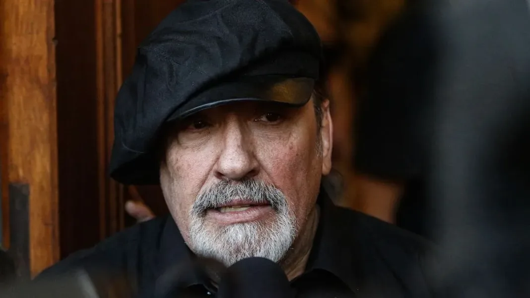 Negro Piñera comparte su lucha contra el cáncer tras su visita a la clínica.