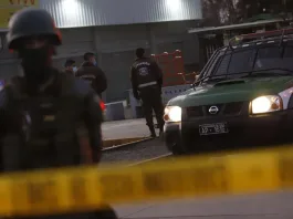 Santiago: mujer apuñalada por hombre en situación de calle tras rechazar su comida.