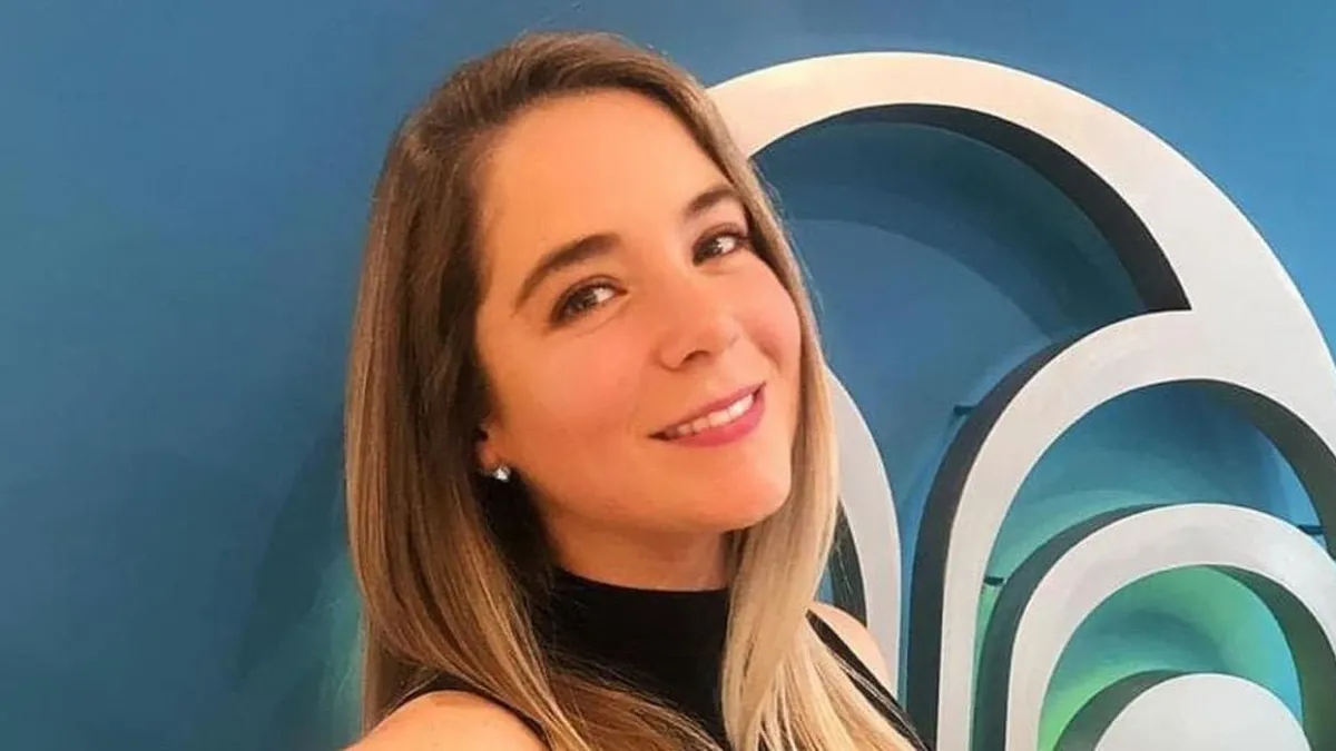 Francoise Perrot se compromete con un famoso cantante urbano: "Acepto una y mil veces".