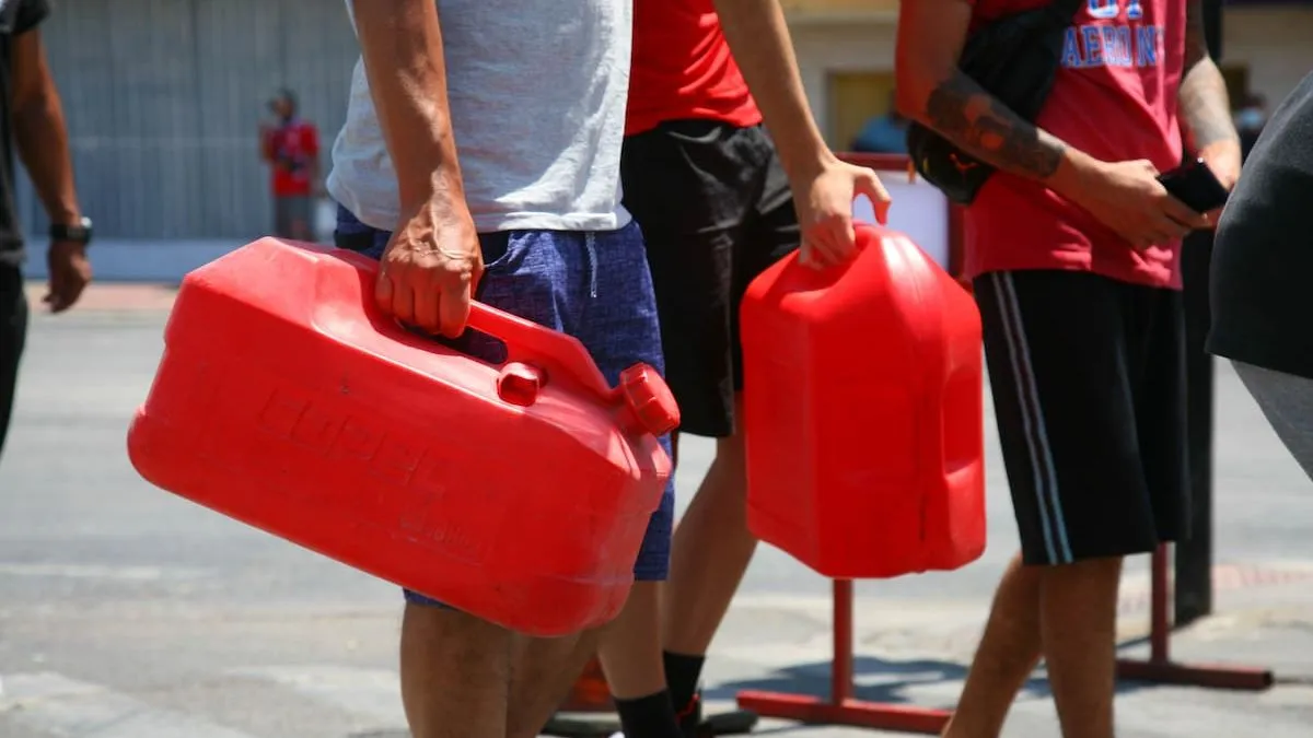 Prohibido el transporte de combustibles en Arauco y Biobío por riesgo de incendios.