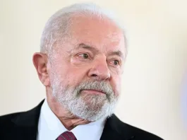 Lula enfrenta una cirugía de emergencia en Brasil por complicaciones de salud.