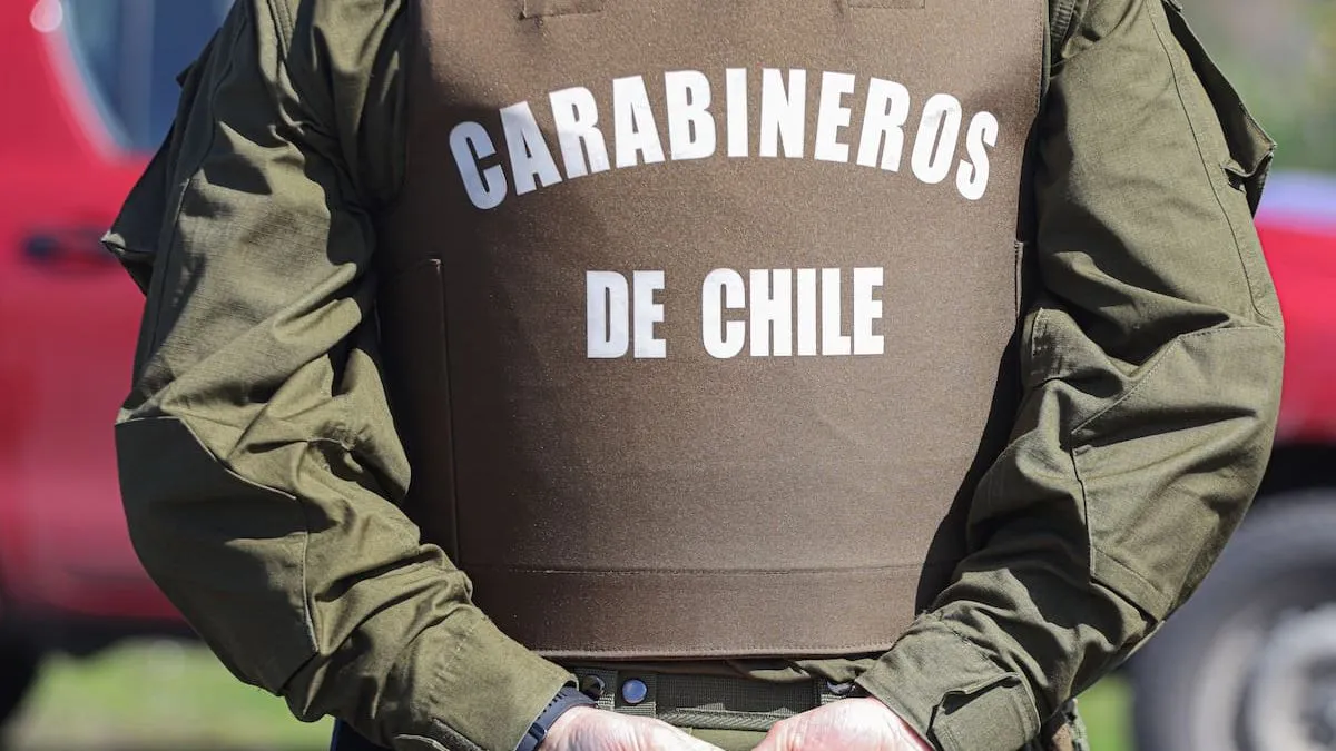 Dos carabineros en prisión preventiva por cohecho y asociación delictual en Magallanes.