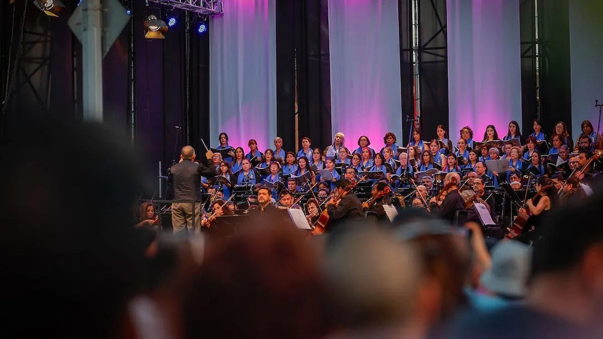 Más de 40 mil personas disfrutaron del Concierto Sinfónico más grande de Chile.