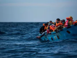 Tragedia en el mar: 131 embarcaciones y más de 10