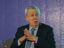 El ministro van Klaveren respalda la Visa Waiver tras críticas de EE. UU.