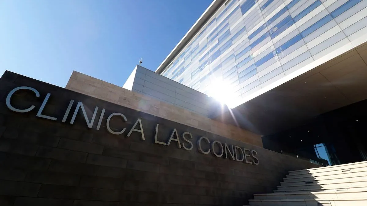 Corte de Apelaciones niega demanda de Clínica Las Condes por gastos pandémicos.