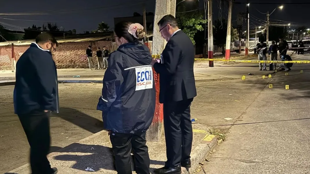 Homicidio en Macul: joven de 21 años asesinado a balazos en plena calle.