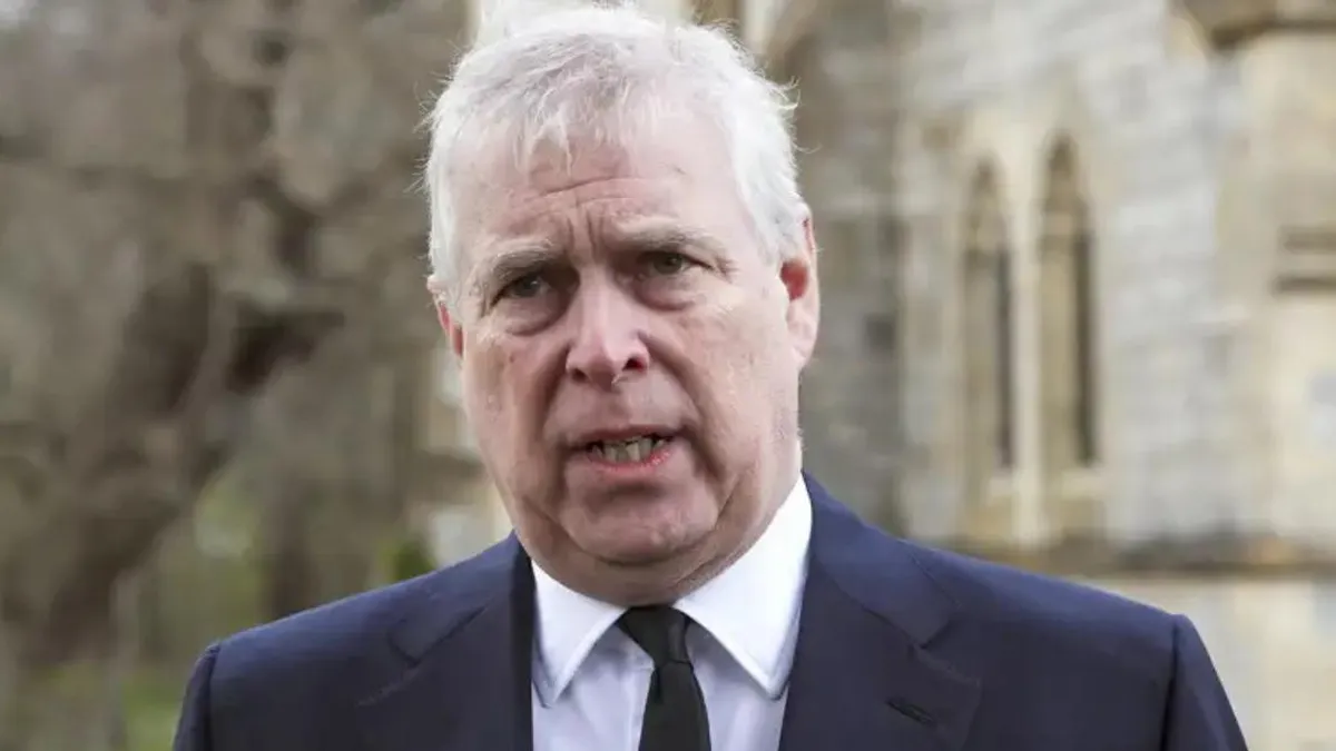 El Príncipe Andrés en el centro de un nuevo escándalo por vínculos con un espía chino.