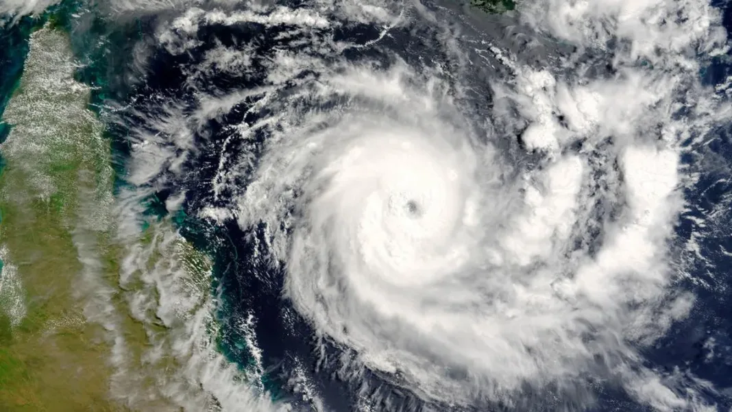 Explora la Meteorología: una carrera apasionante y con alta demanda laboral.