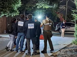 Hombre asesinado a balazos al bajarse de un taxi en Puente Alto.