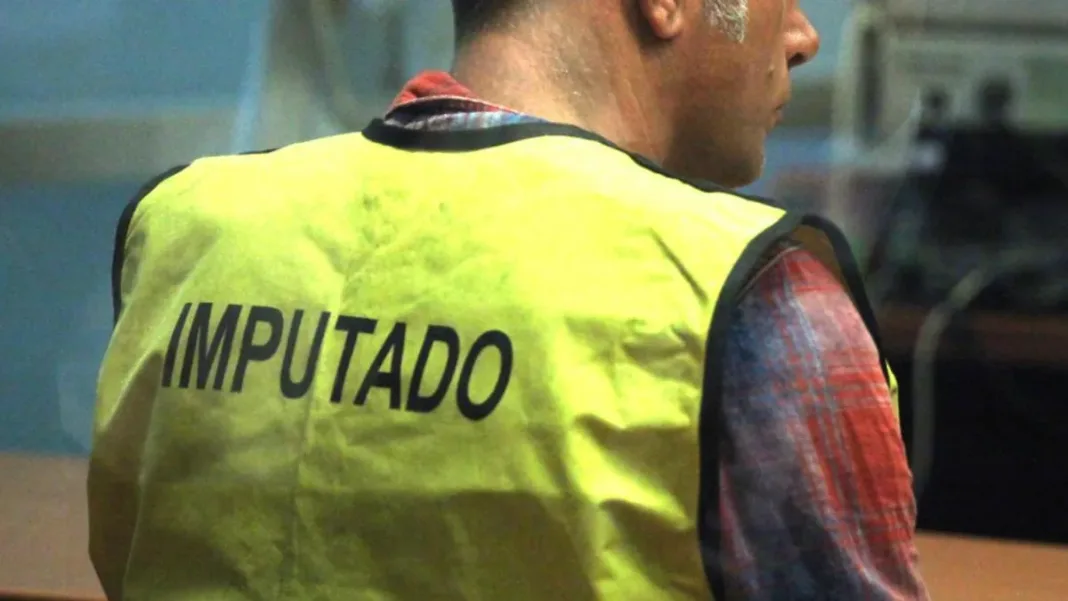 Hombre en Valdivia enfrenta 20 años de cárcel por abusos a su hija y sobrina.