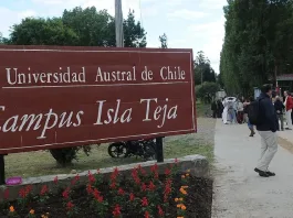 La UACh planea votar por un nuevo rector en 2025 tras el proceso de la Superintendencia.