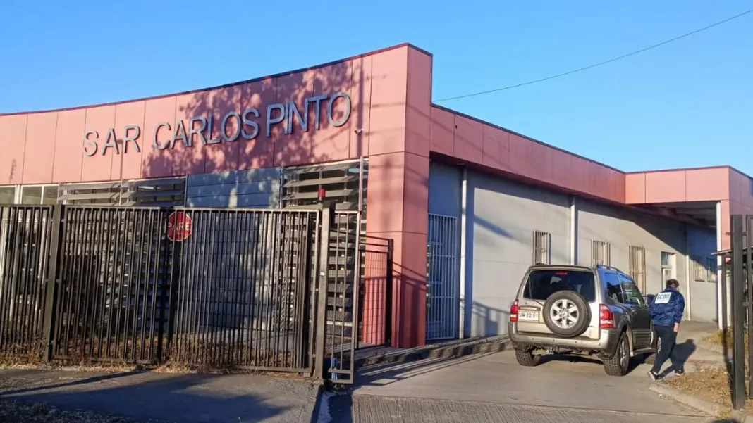 Hombre baleado en SAR Carlos Pinto de Coronel; Fiscalía y PDI investigan el caso.