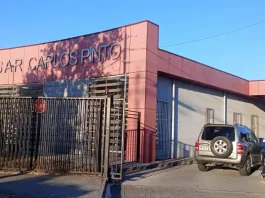 Hombre baleado en SAR Carlos Pinto de Coronel; Fiscalía y PDI investigan el caso.