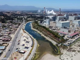Protestas en Puchuncaví por arsénico en el proyecto inmobiliario en disputa.