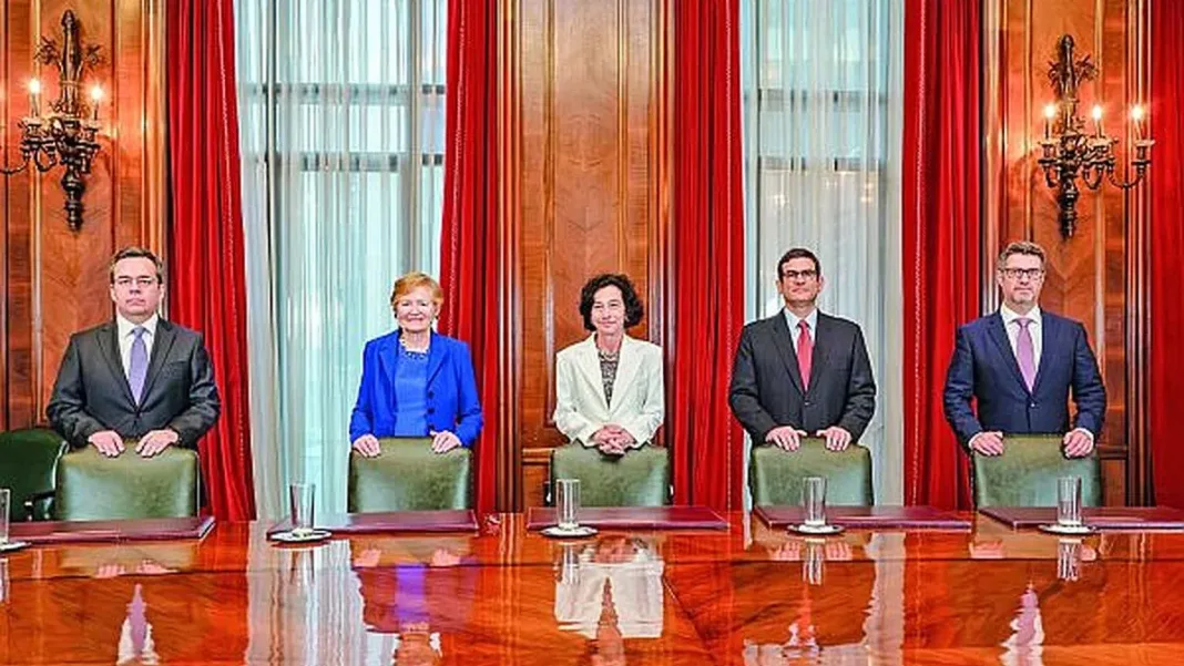 Operadores financieros anticipan recorte de 25 puntos en tasa clave la próxima semana.