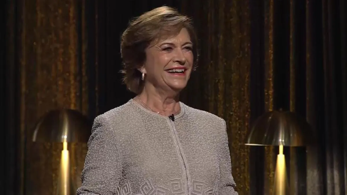 Evelyn Matthei critica al Gobierno de Boric por su arrogancia e inexperiencia.