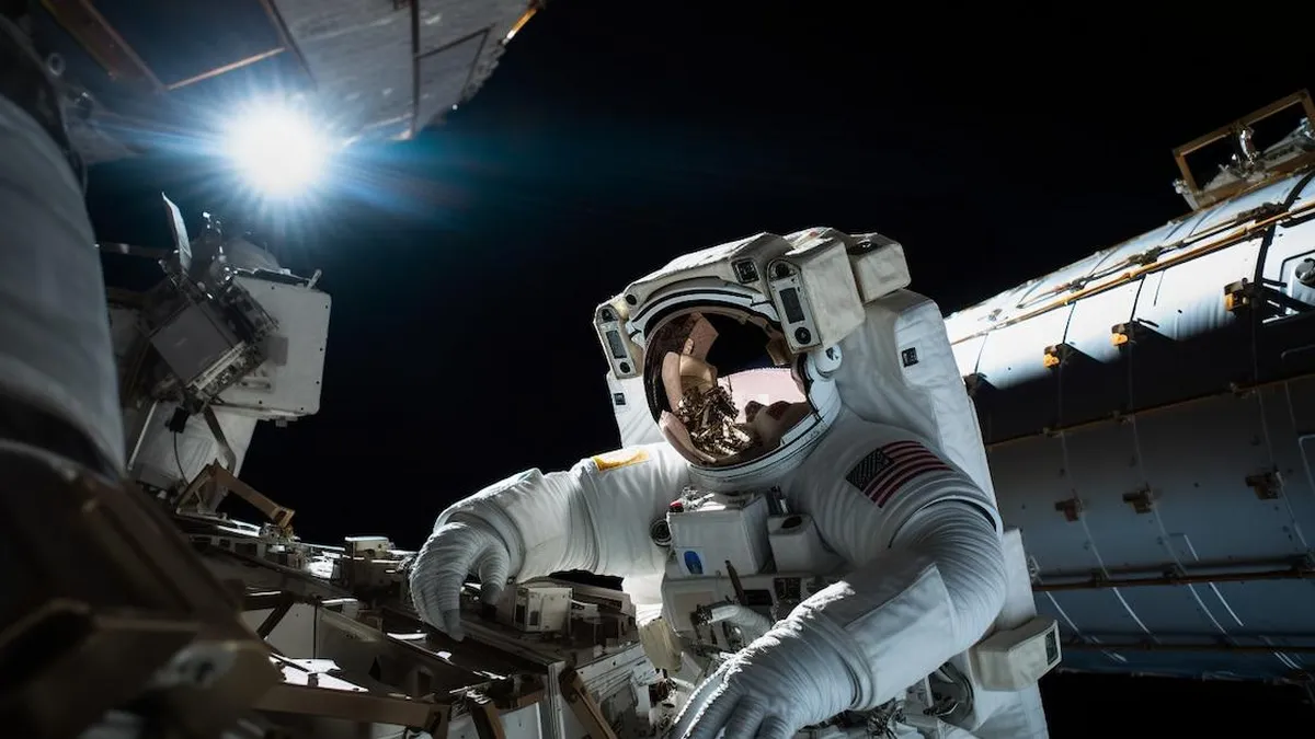 Innovadora tecnología de la NASA transforma orina y sudor en agua potable.