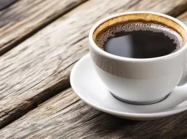 Explora cómo el café diario podría influir en tu longevidad.