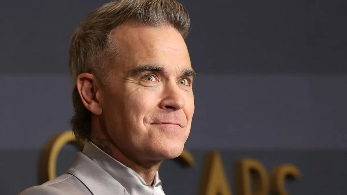 Robbie Williams aclara rumores sobre su sexualidad con humor y sinceridad. Robbie Williams aclara rumores sobre su sexualidad con humor y sinceridad.