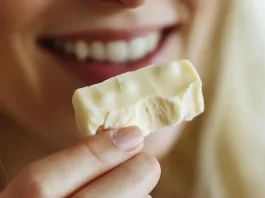 Cuidado: un hábito común que causa inflamación y acidez estomacal.