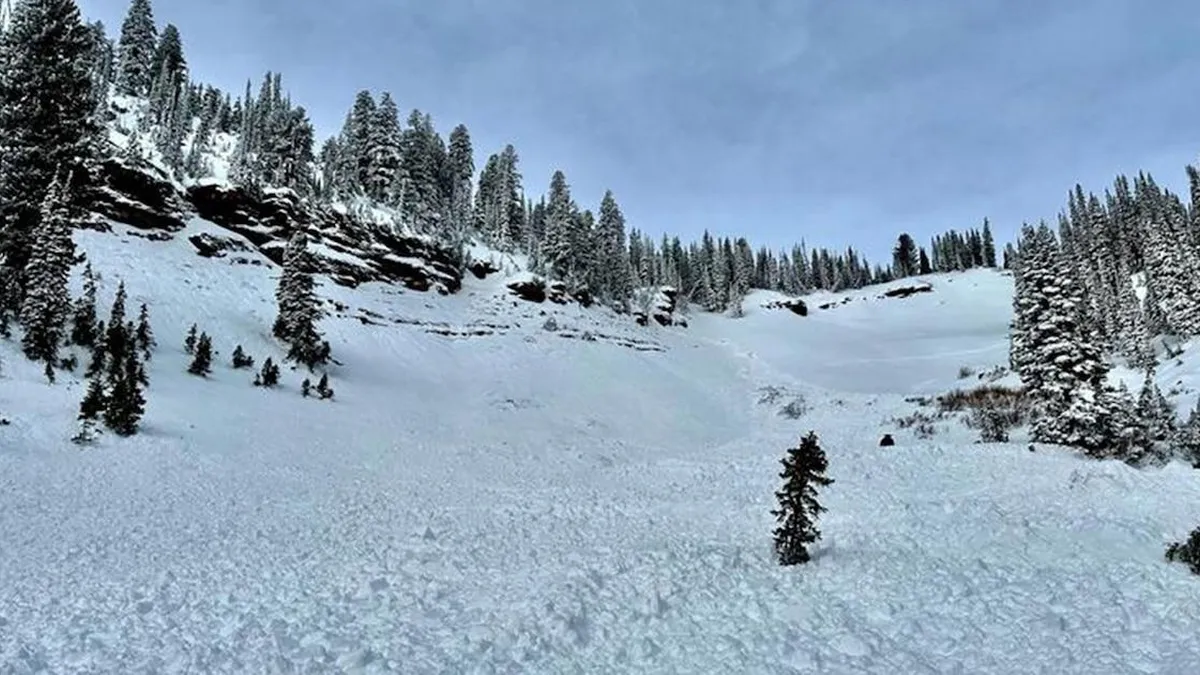 Un héroe navideño: un hermano salva a su ser querido de una avalancha en Utah.