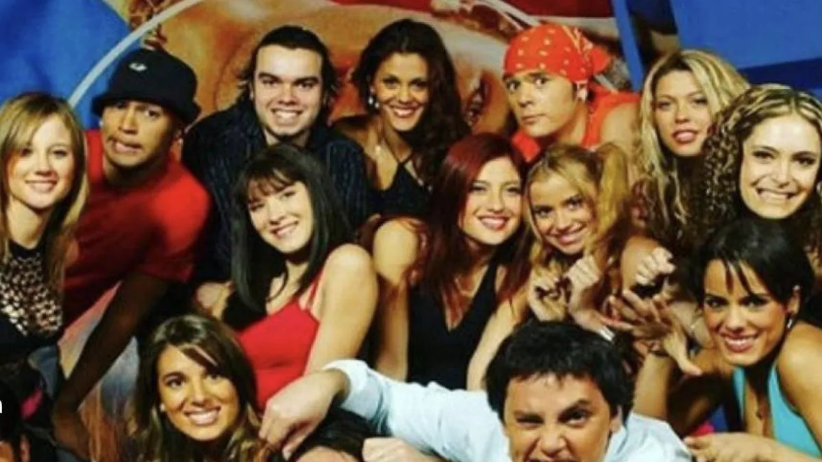 Mega celebra el Año Nuevo con las icónicas coreografías de Mekano.