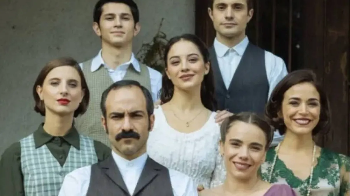 El protagonista de El Señor de La Querencia genera preocupación desde una ambulancia.