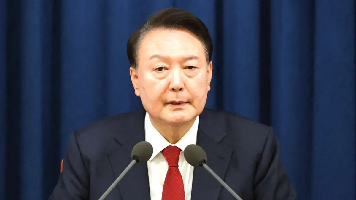 La policía surcoreana allana el despacho presidencial en investigación sobre ley marcial.