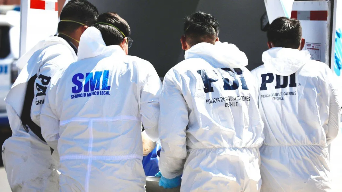 Cadáver calcinado hallado en vehículo incendiado en Machalí. Cadáver calcinado hallado en vehículo incendiado en Machalí.