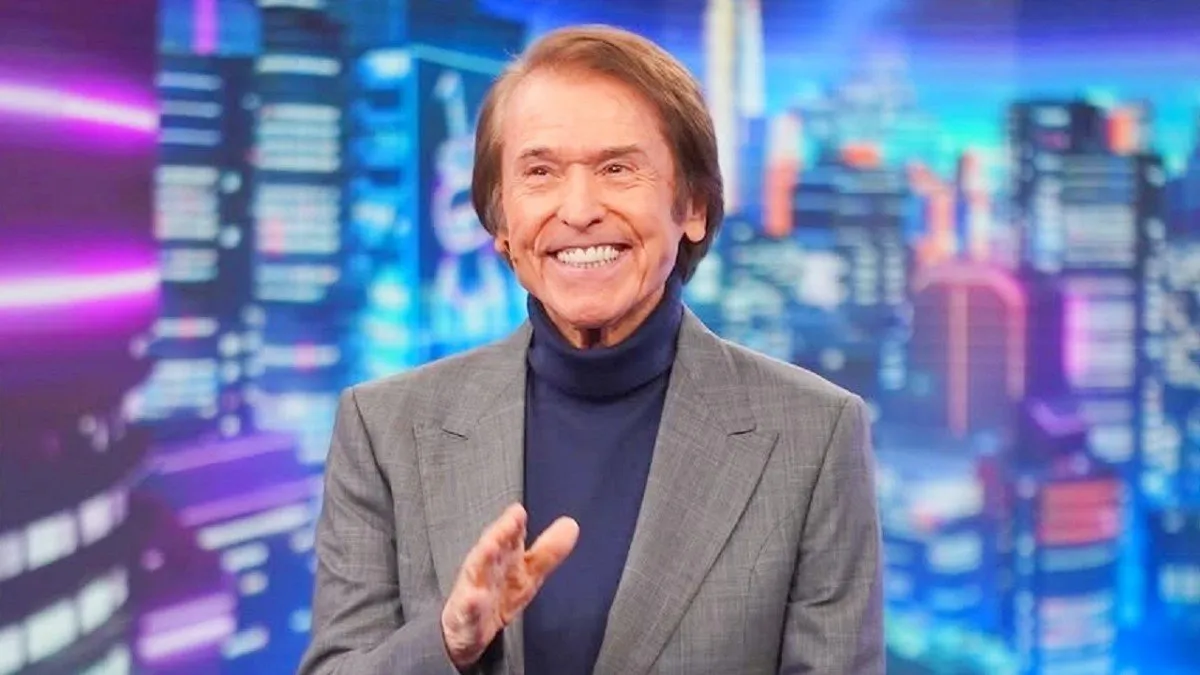 Raphael recibe el alta tras superar un diagnóstico de linfoma cerebral.