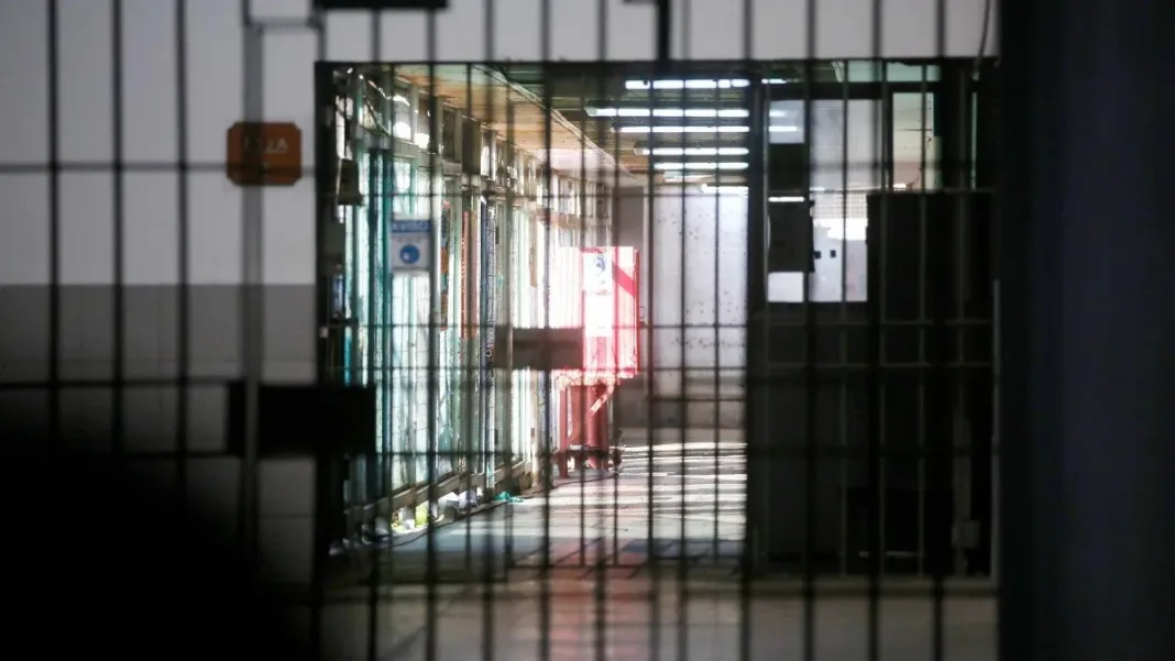 Tercer homicidio en cárcel: reo apuñalado en penal de Chillán esta semana.