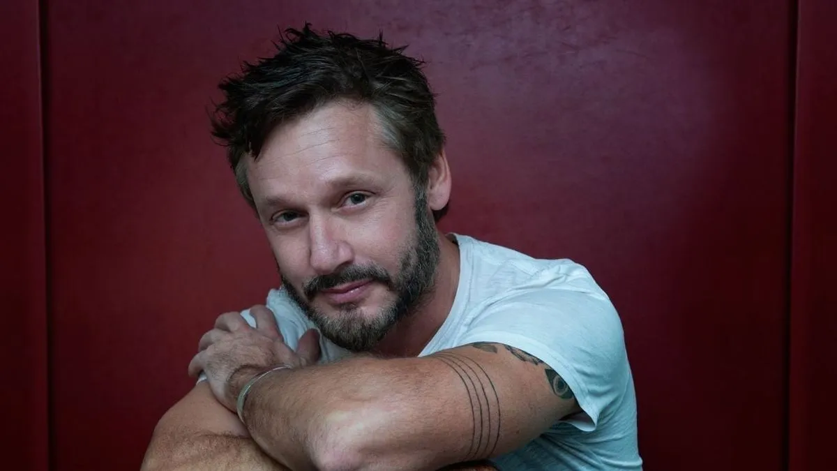 Benjamín Vicuña aclara rumores y confirma las sospechas sobre su vida personal.