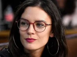 Camila Vallejo se despide con un emotivo mensaje tras su labor pública.