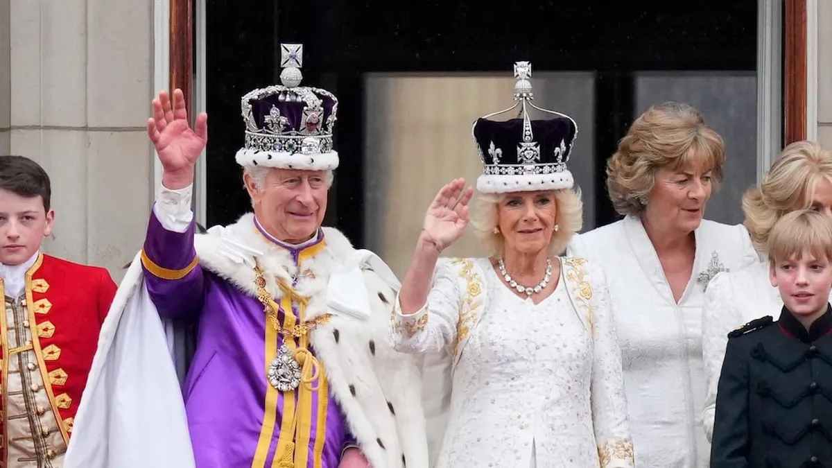 El rey Carlos seguirá su tratamiento contra el cáncer en 2025.