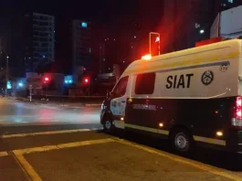 Mujer de 73 años fallece tras ser atropellada por un conductor fugitivo.