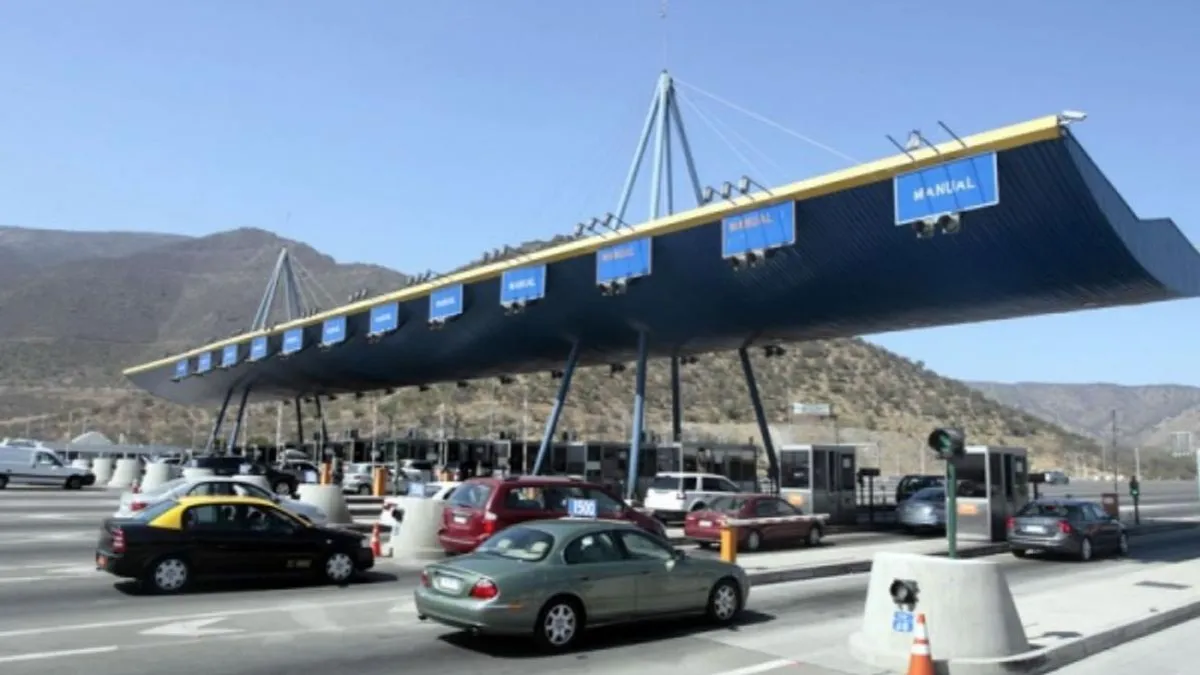 Plan de Contingencia Año Nuevo: "Peaje a Luca" para facilitar salidas de la RM. Plan de Contingencia Año Nuevo: "Peaje a Luca" para facilitar salidas de la RM.