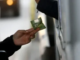 Descubre las rutas y horarios del peaje a luca en Año Nuevo.