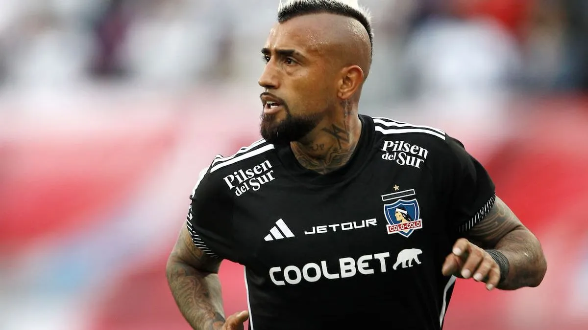 Arturo Vidal lanza un reto a Tapia y Palacios en la Libertadores.