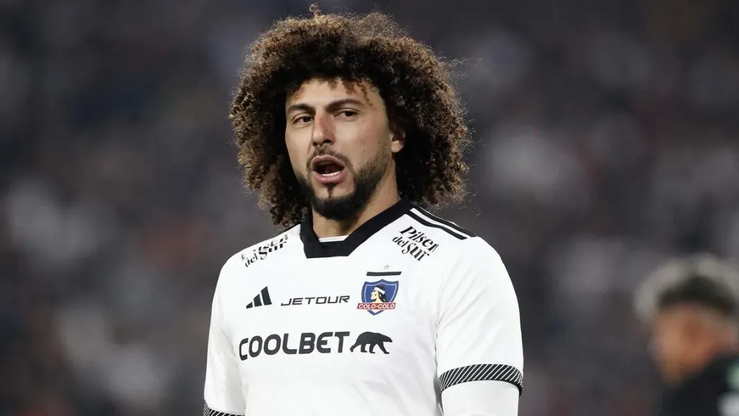 Maxi Falcón expresa su deseo de dejar Colo Colo tras el terremoto en Macul. Maxi Falcón expresa su deseo de dejar Colo Colo tras el terremoto en Macul.