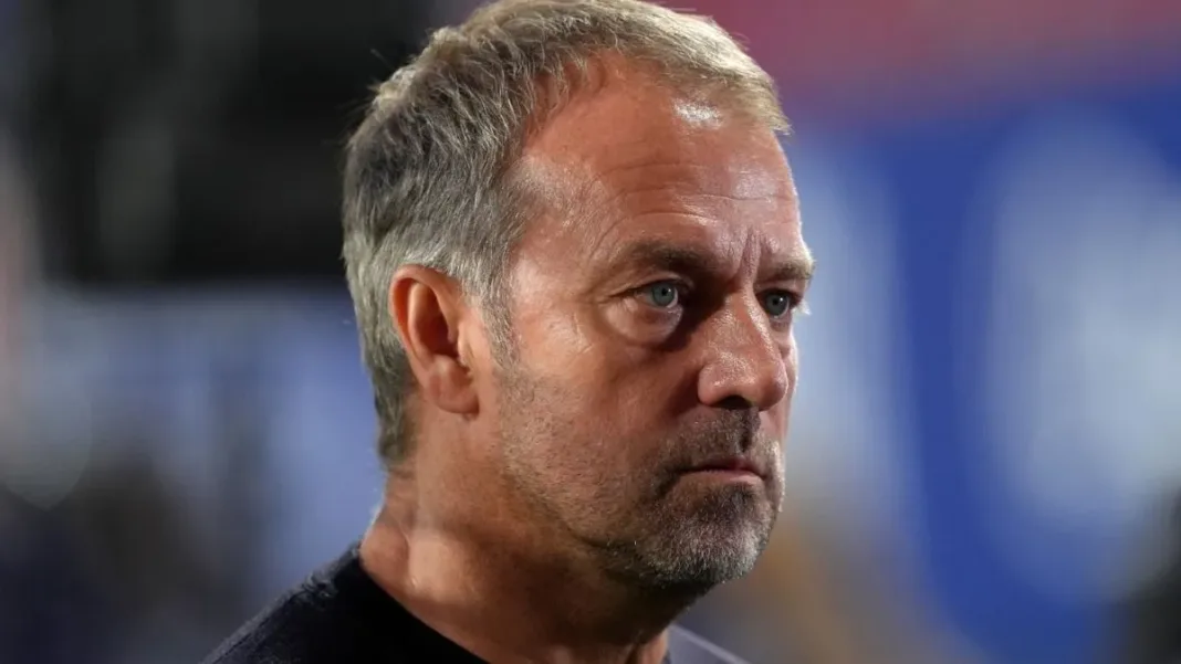 Hansi Flick enfrenta desafíos tras la baja clave del Barcelona en las próximas semanas.