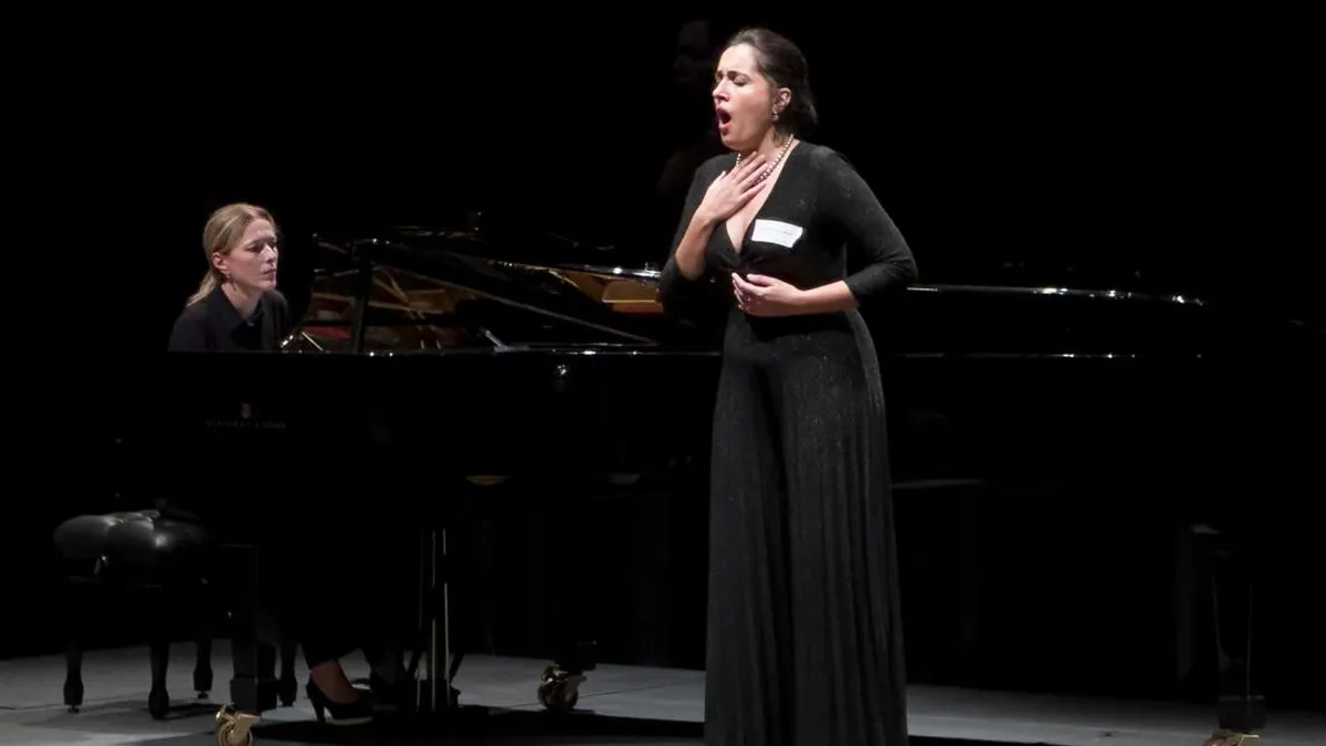 Cantantes chilenos audicionan para ocho casas de ópera simultáneamente.