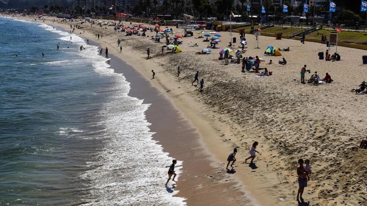 La Seremi de Salud de Valparaíso implementa medidas preventivas para el verano.