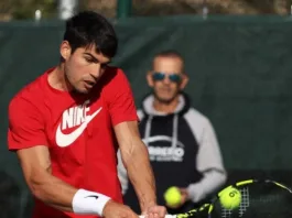 Carlos Alcaraz y su nueva raqueta: el camino hacia el Australian Open.