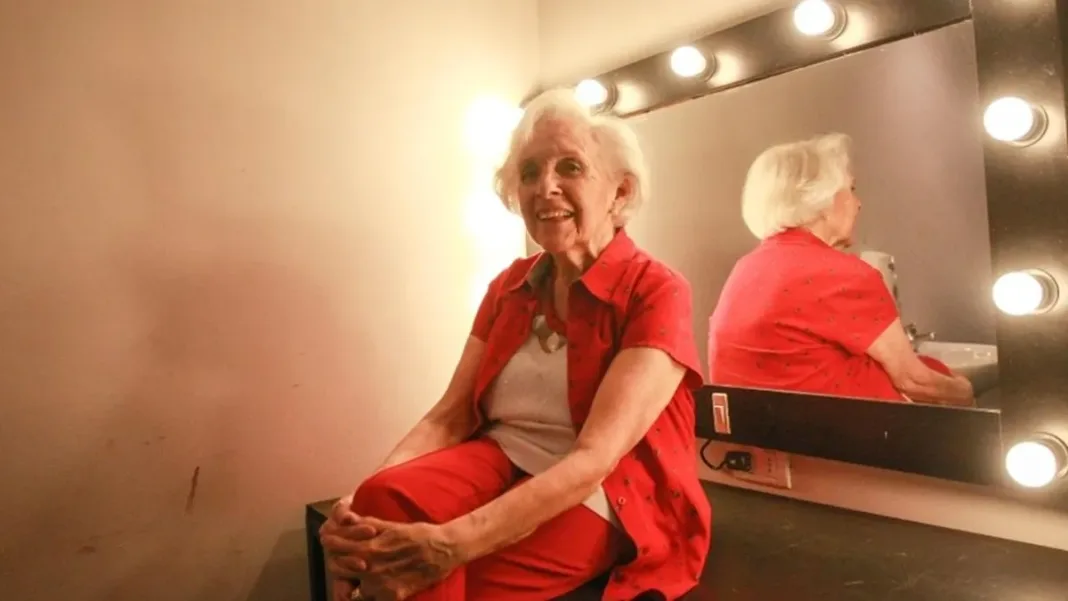 Conmemoración del centenario de Carmen Barros: Propuesta para el Día del Teatro Musical.