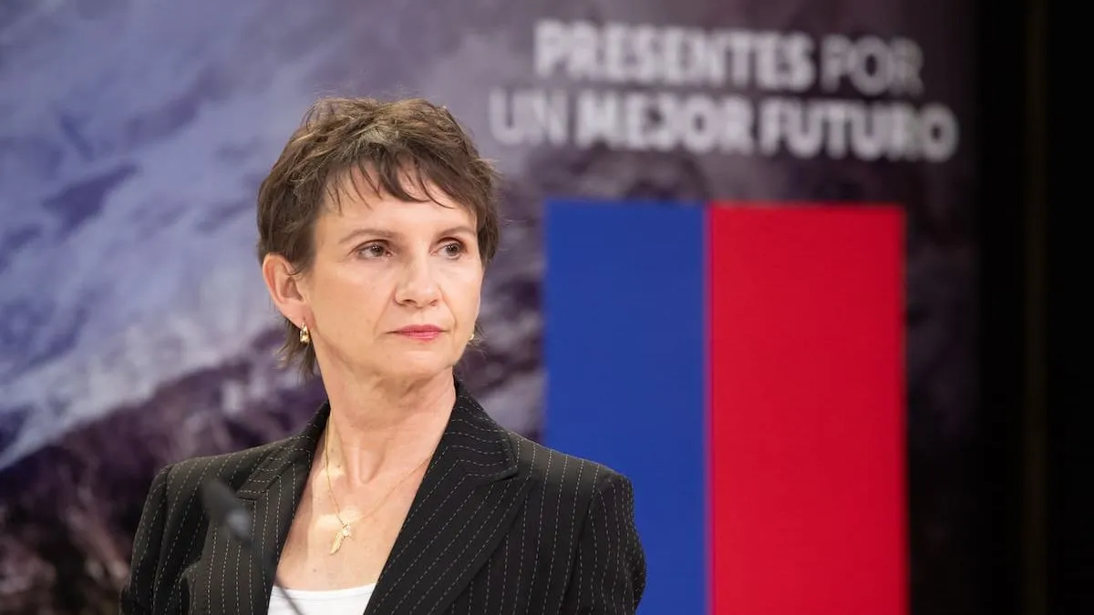 La Ministra del Interior advierte sobre la urgencia de aprobar la reforma de pensiones.